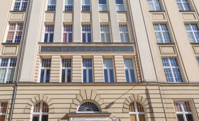 wejście do budynku wsmip