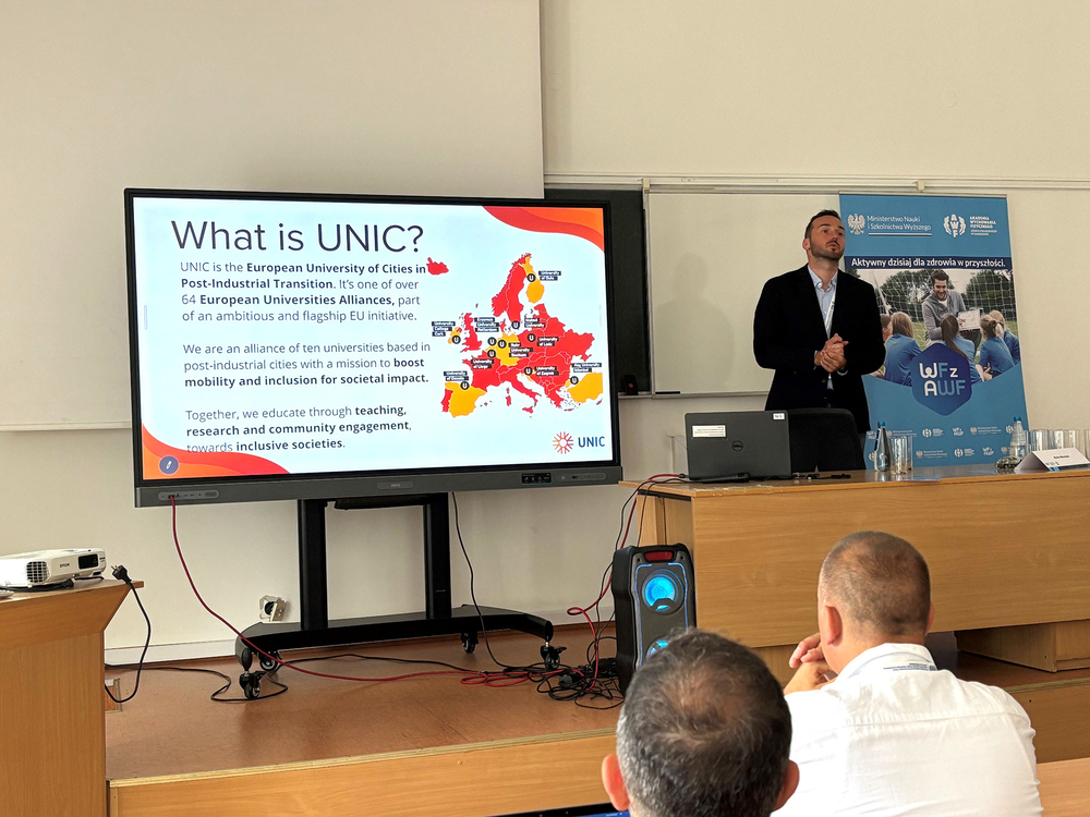 Michał Kobierecki during his presentation