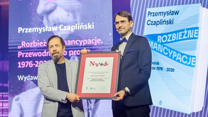 Laureat nagrody i rektor UŁ