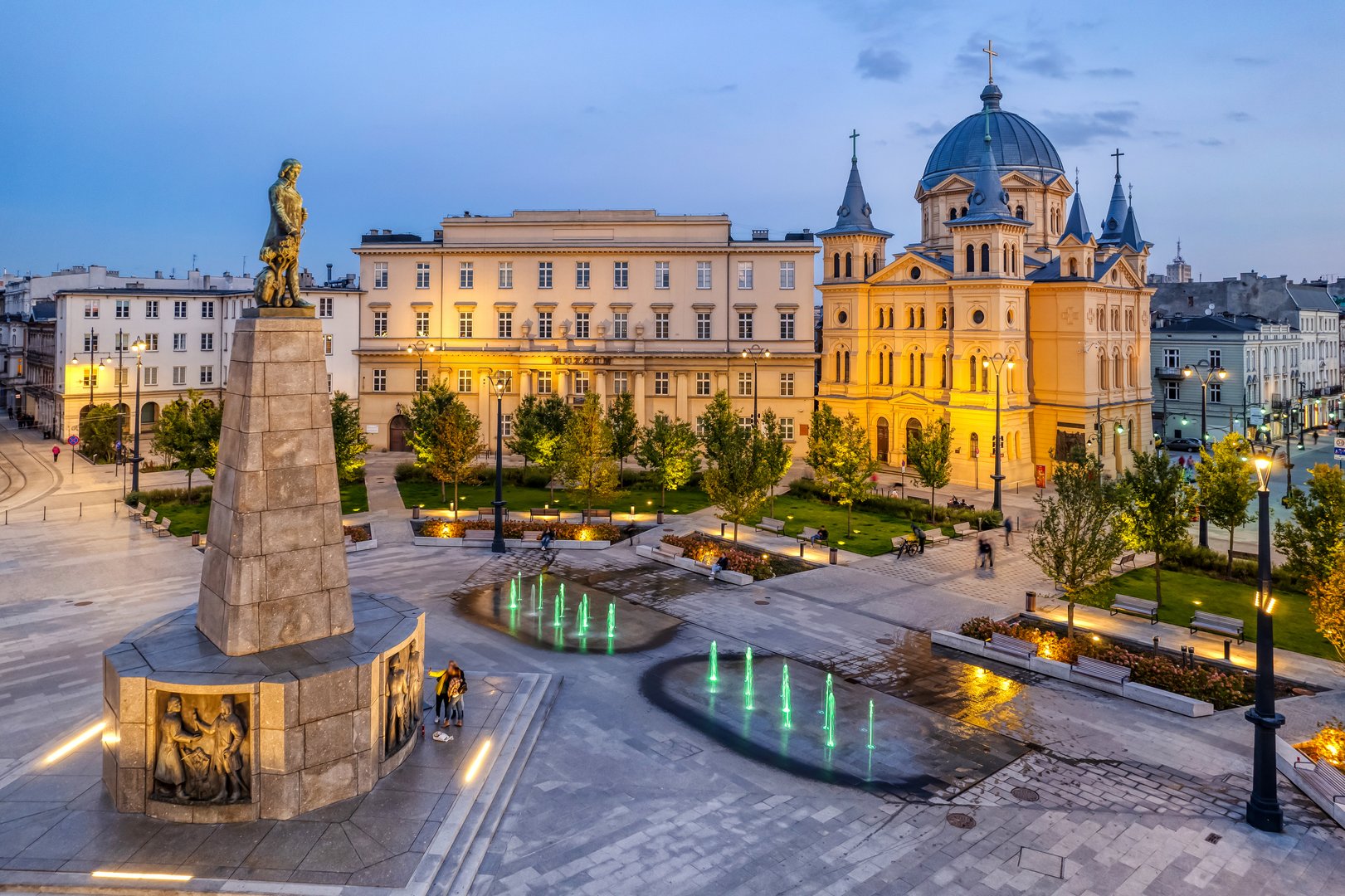 Plac Wolności w Łodzi. Widok z drona.